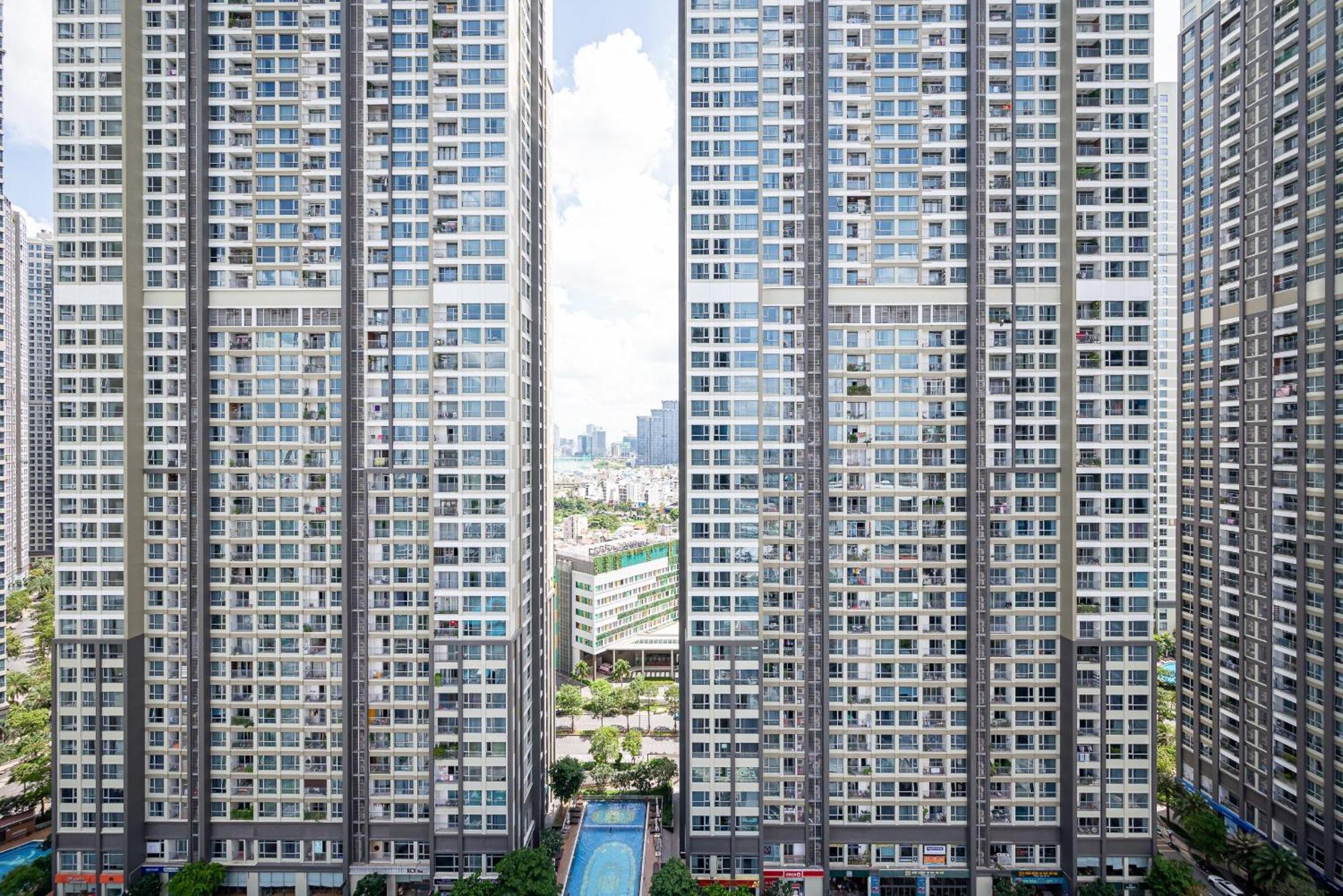 Urban Heights Rentals Landmark 81 Хошимин Экстерьер фото