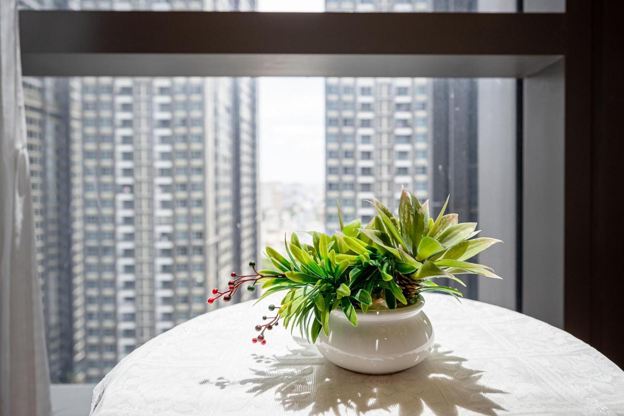 Urban Heights Rentals Landmark 81 Хошимин Экстерьер фото