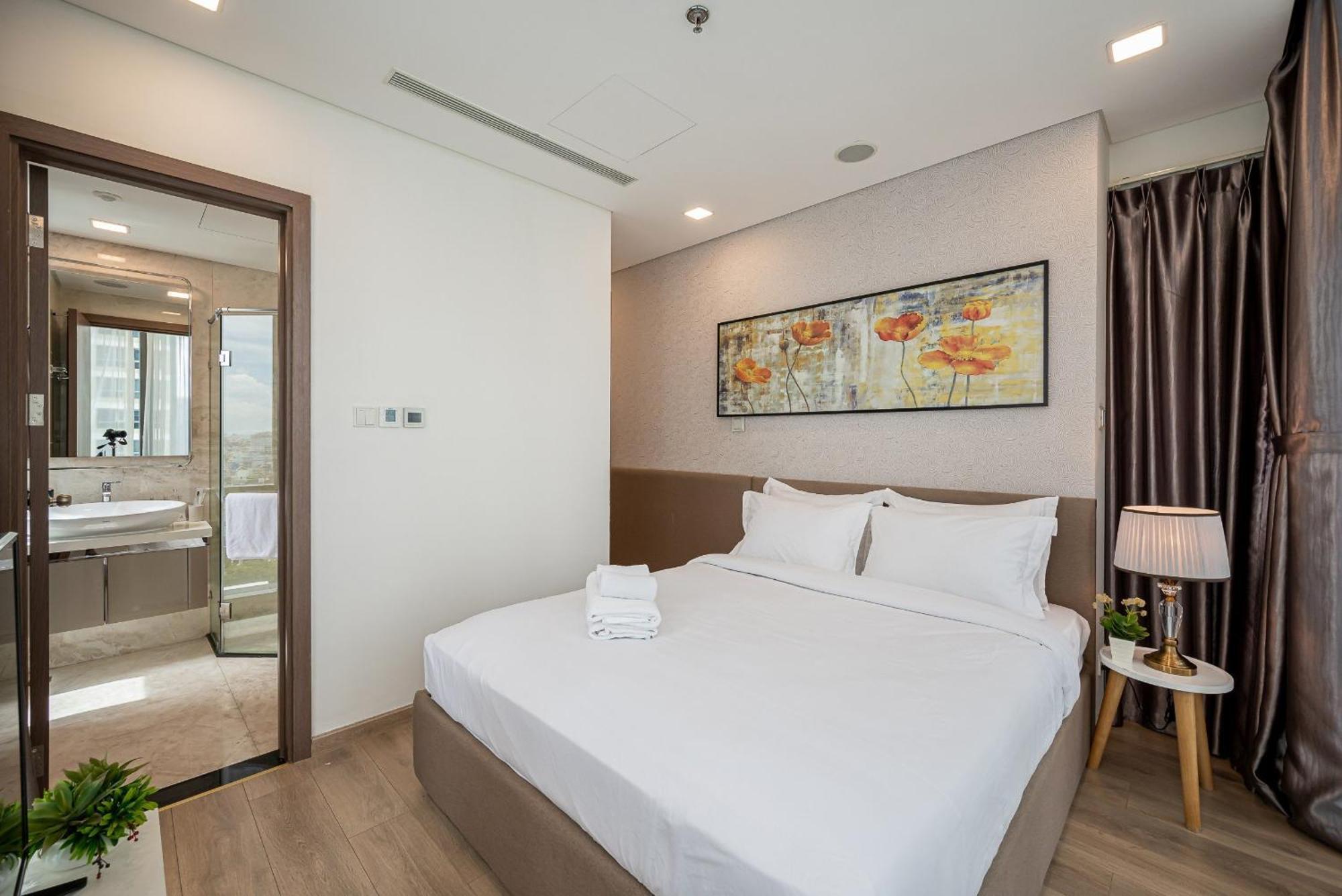 Urban Heights Rentals Landmark 81 Хошимин Экстерьер фото