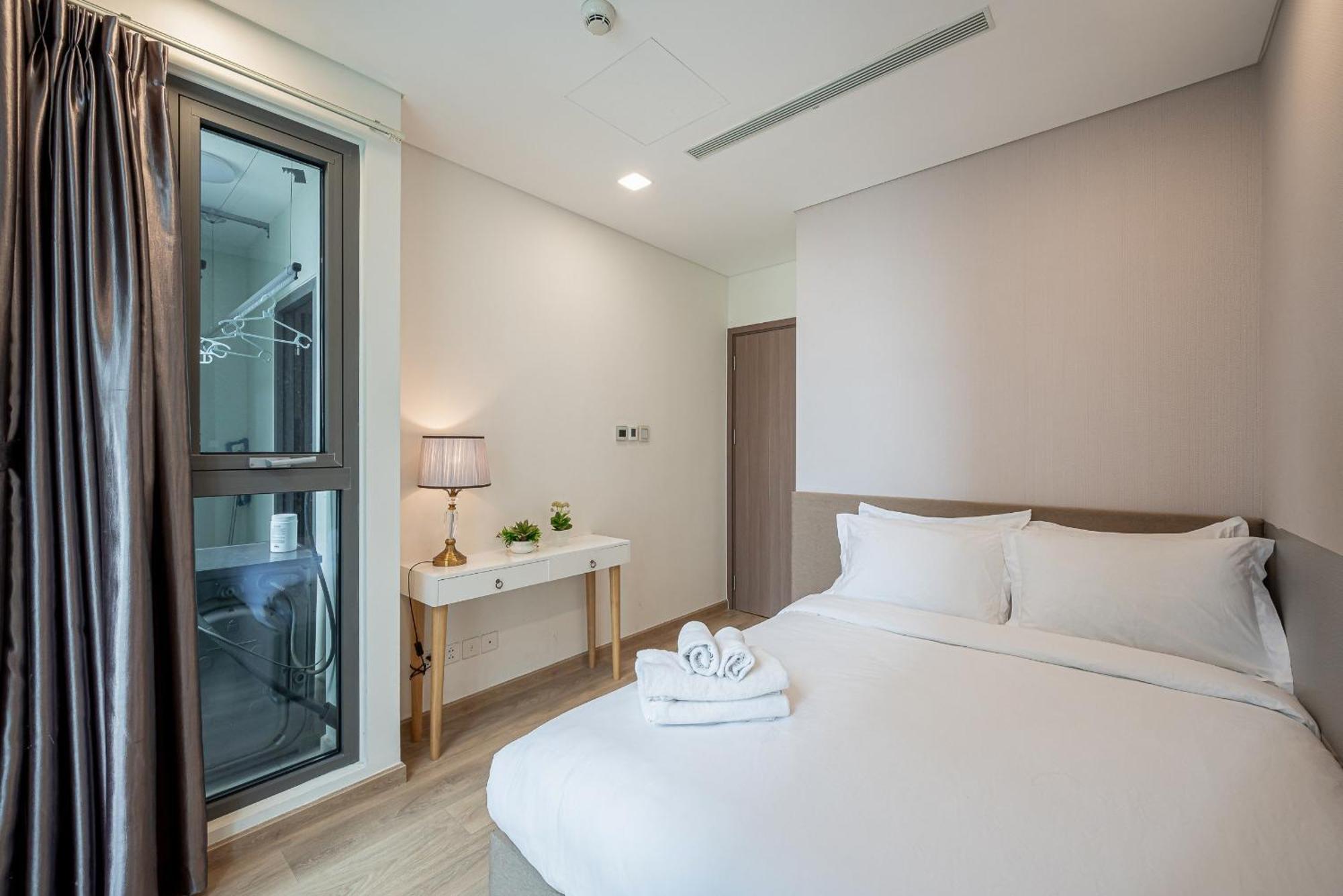 Urban Heights Rentals Landmark 81 Хошимин Экстерьер фото
