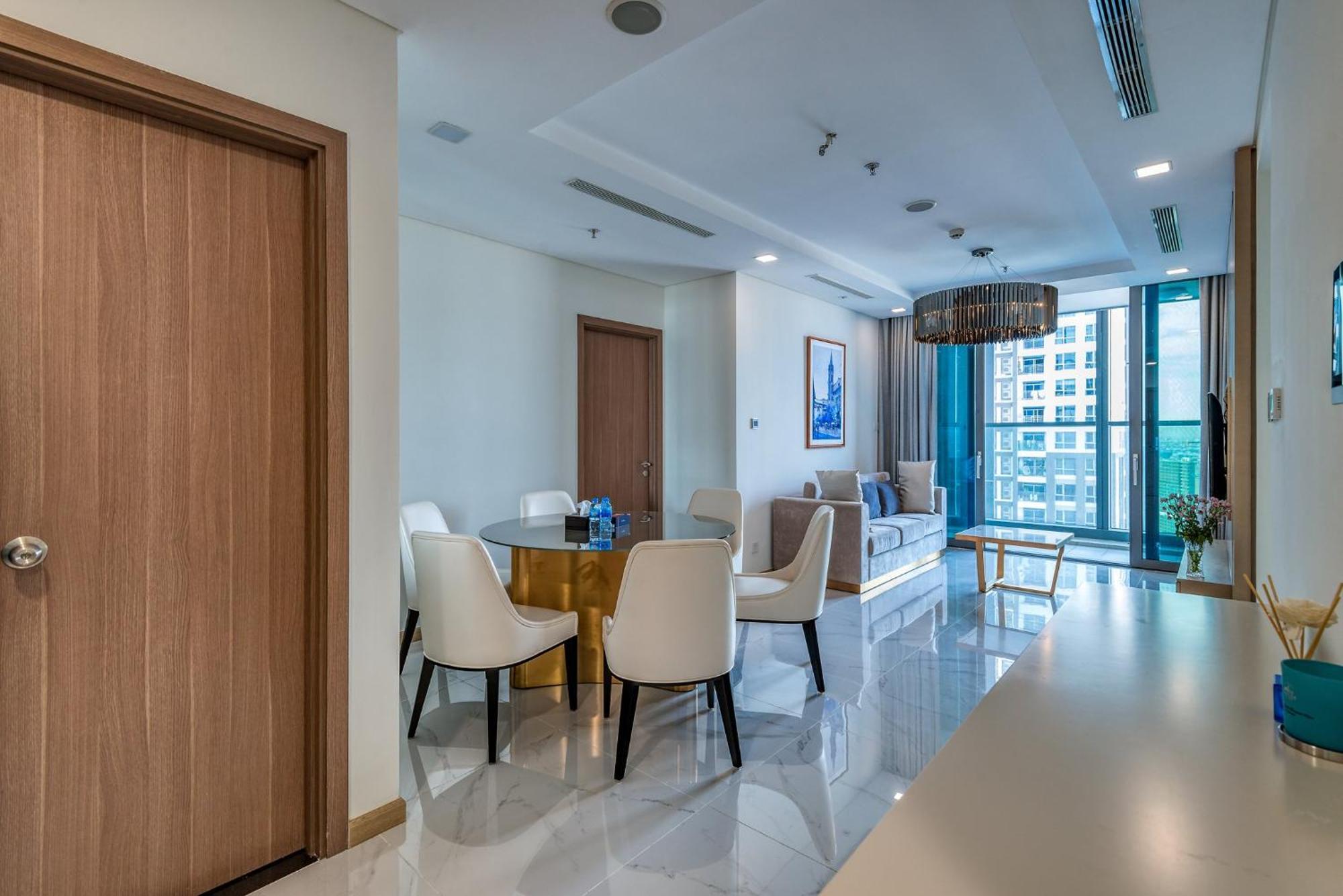 Urban Heights Rentals Landmark 81 Хошимин Экстерьер фото