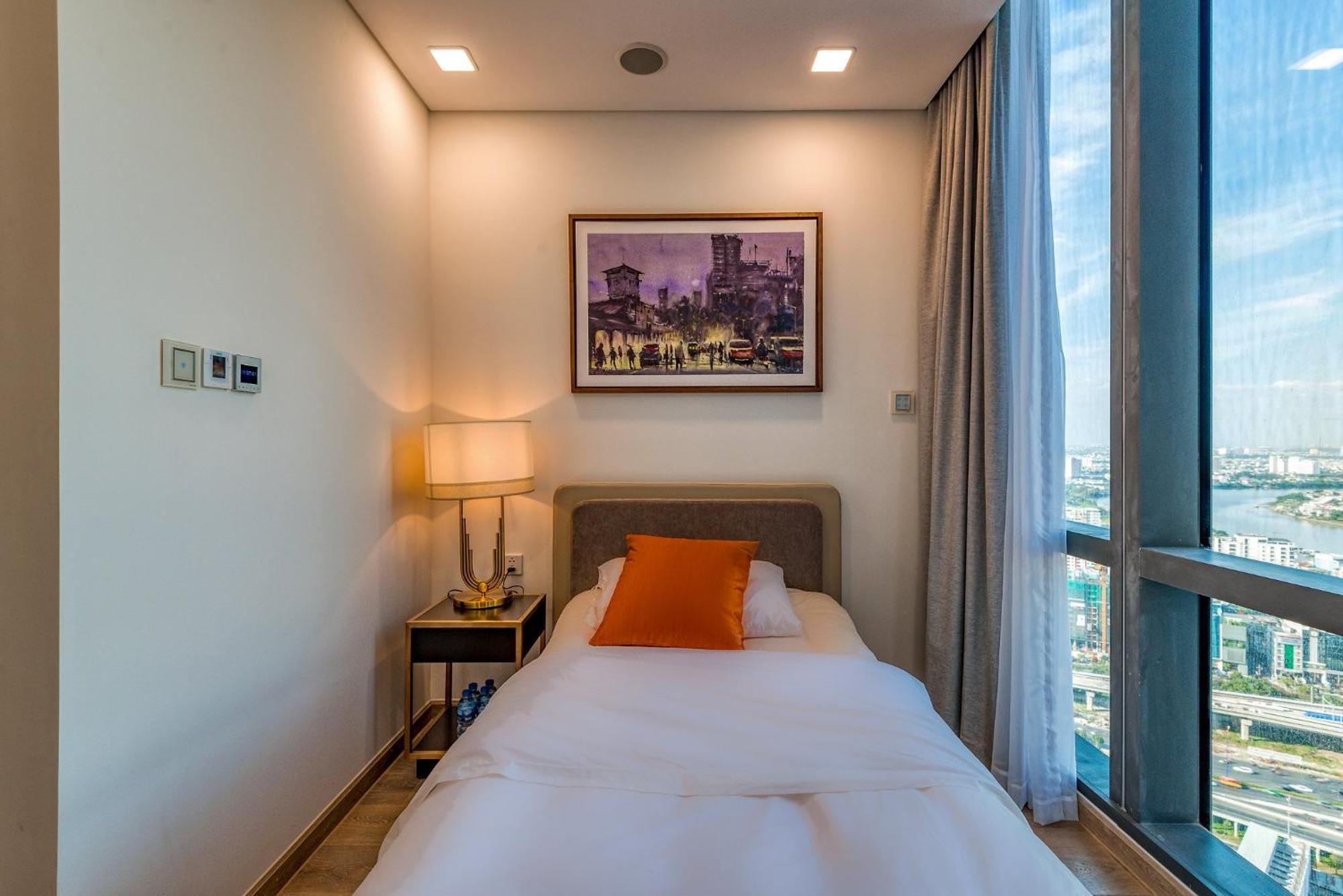 Urban Heights Rentals Landmark 81 Хошимин Экстерьер фото